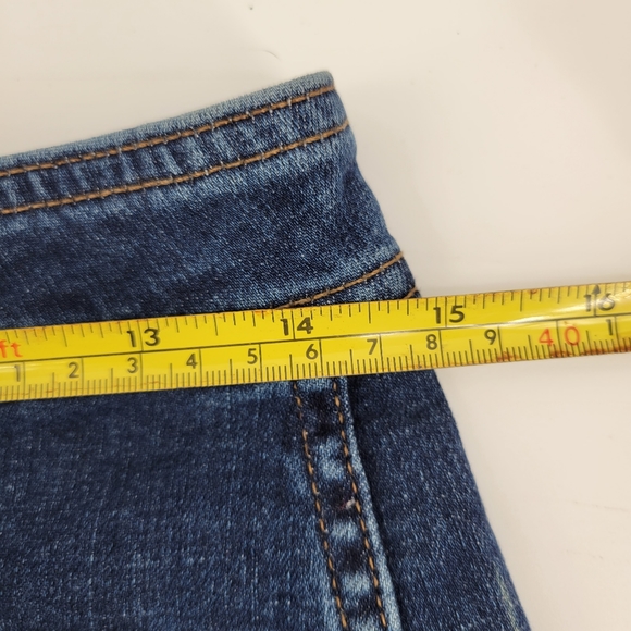 Madewell Stretch Denim A-Line Mini Skirt in Salisbury Wash 2 - Picture 7 of 9